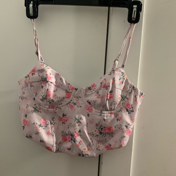 WHITEFOX FLORAL CORSET BUSTIER STYLE TANK 🤍 girly princess vibes - Picture 3 of 9